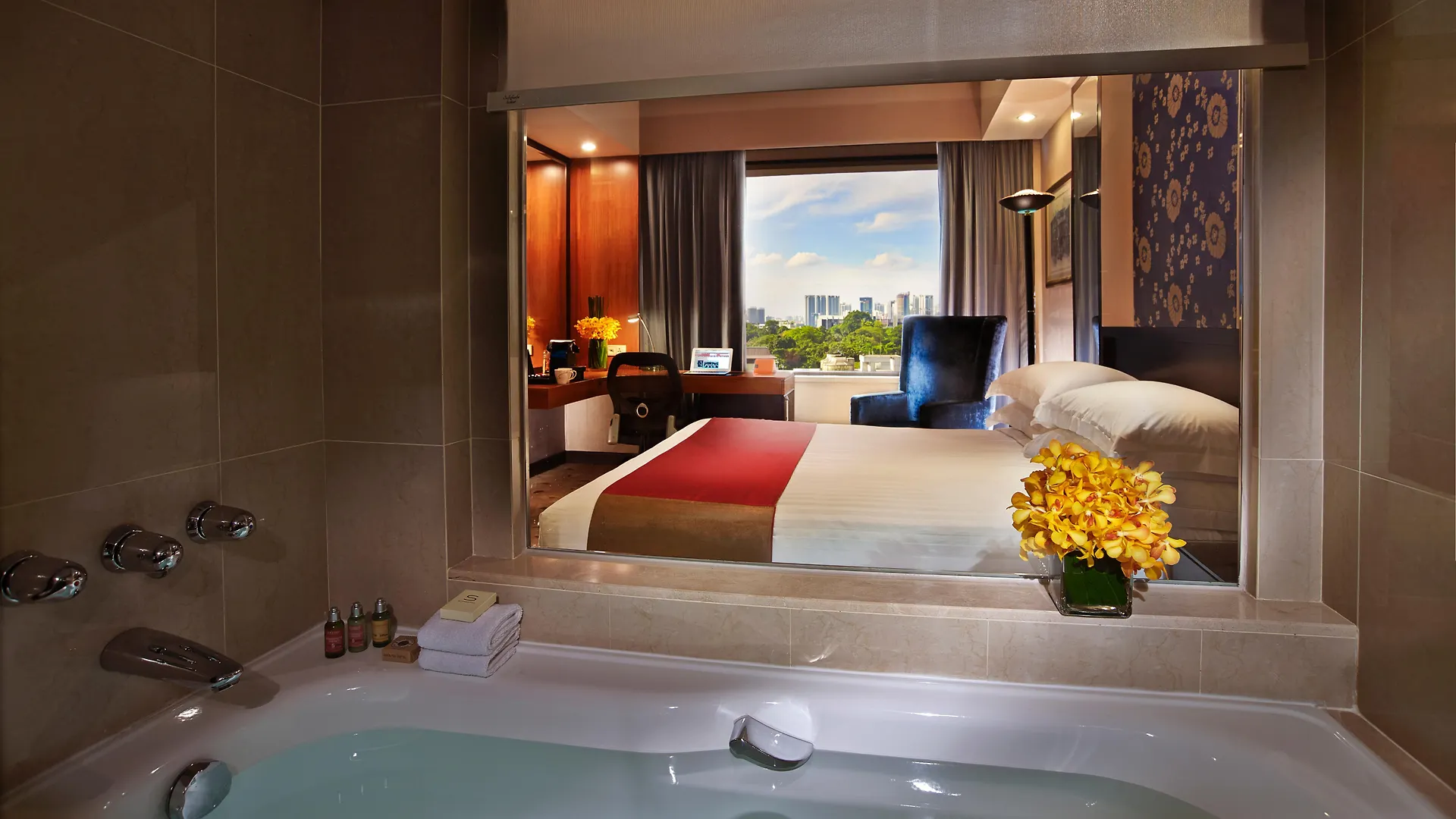 Royal Plaza On Scotts Hotel Singapore