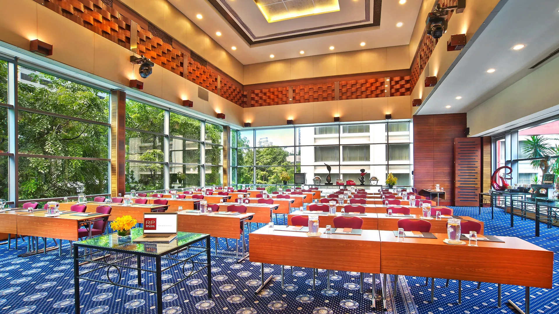 Royal Plaza On Scotts Hotel Singapore